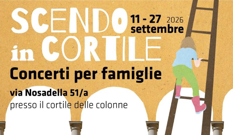 Scendo in cortile
