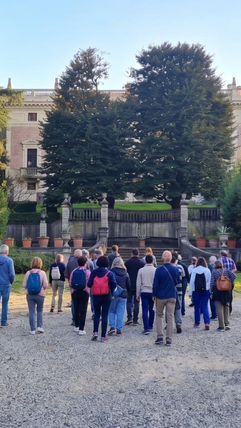 Trekking urbano Villa Benni - modificata con AI
