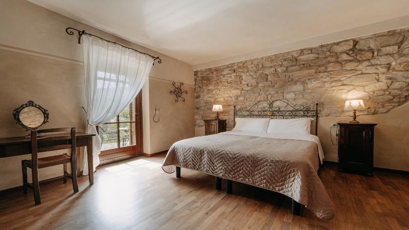 Lodole Country House