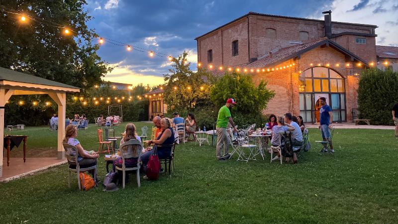 Cena sotto le stelle nel Labirinto Cena sotto le stelle nel Labirinto