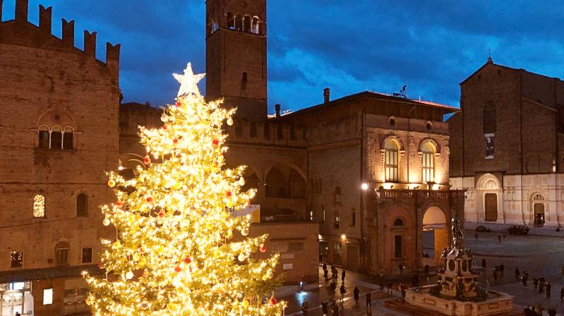 L'albero di Natale di Piazza Nettuno