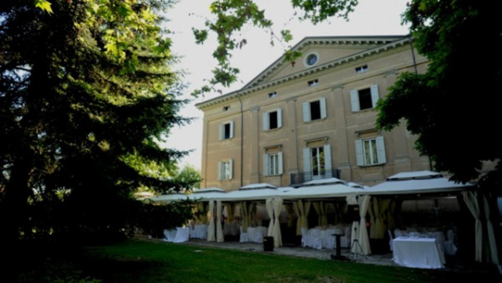 Villa Capriata, Ricevimento
