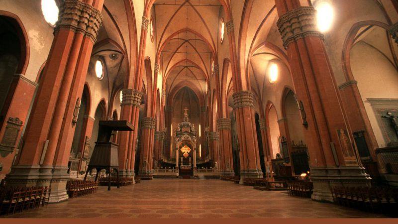Churches, parish churches, baptisteries - San Petronio, interior