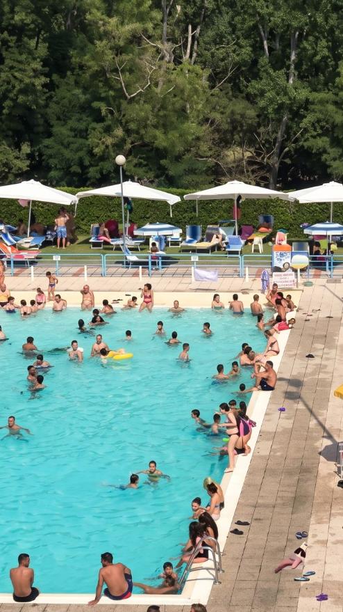 Piscina Castel San Pietro