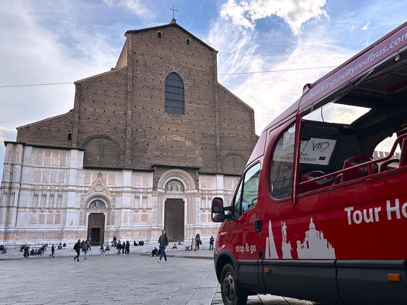 Tour Portici Unesco & San Luca