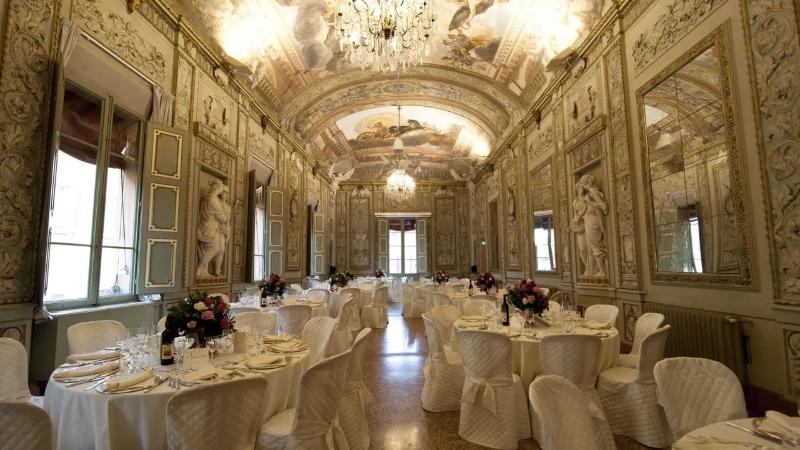 Bologna Palazzo Gnudi Dinner Hall