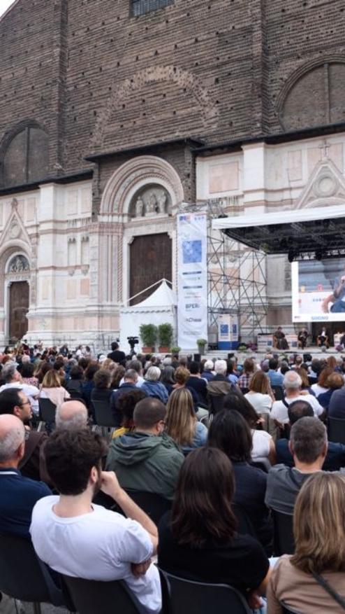 Franciscan Festival livens up Piazza Maggiore