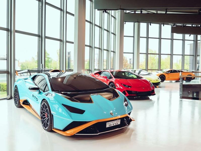 Automobili Lamborghini Museum - Bologna Welcome