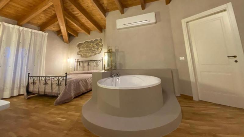 oca giuliva relais