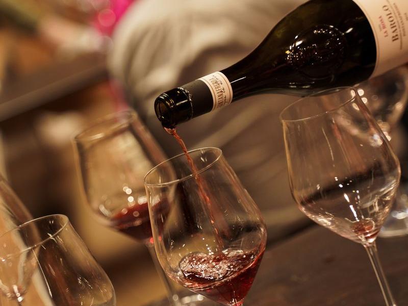 Degustazione di vino - Ph. GTI