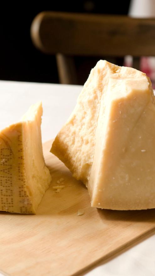 Assaggio di Parmigiano Reggiano ©C. Guttadauro per BW