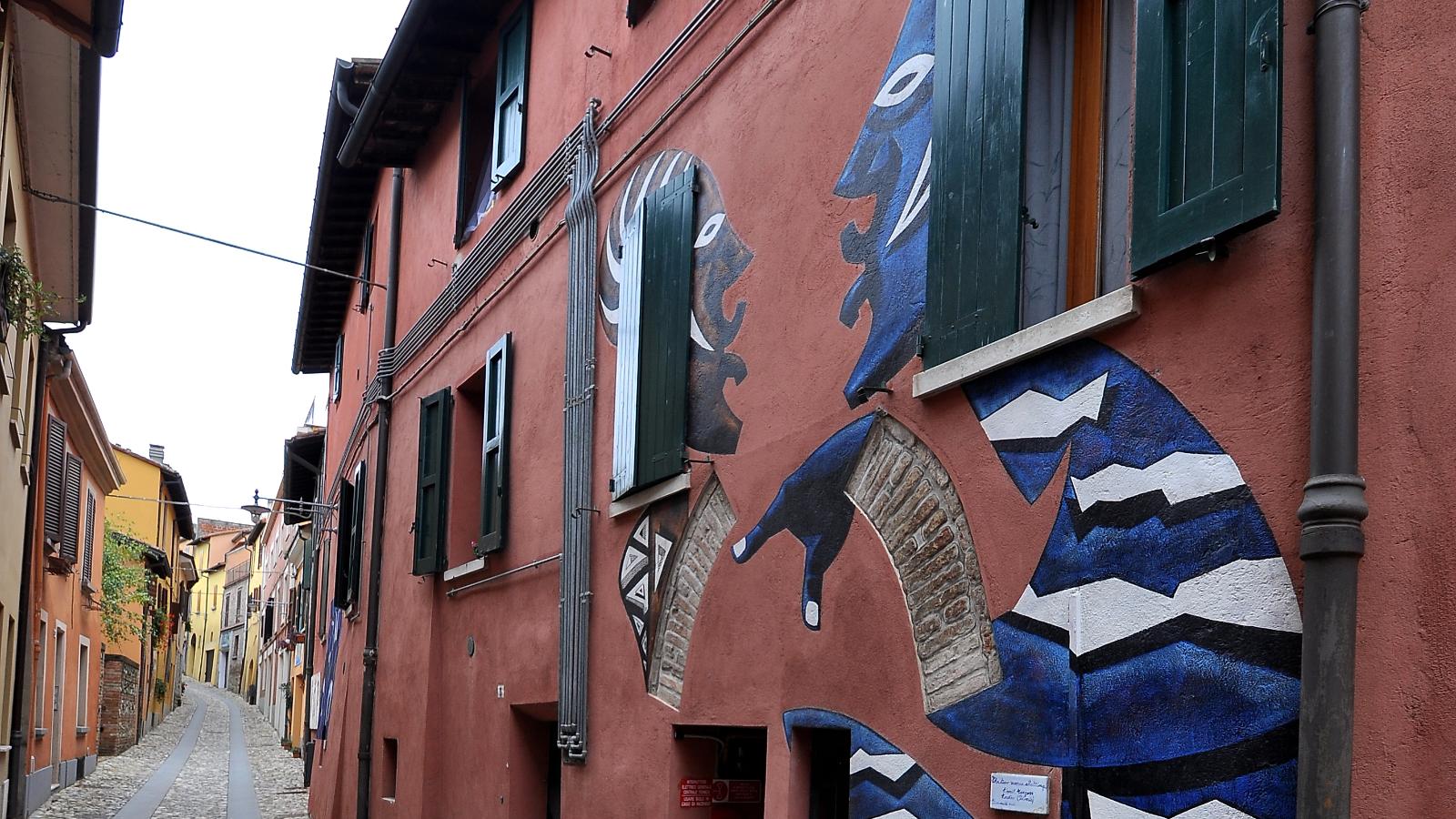 Murales in strada a Dozza, Dozza Imolese