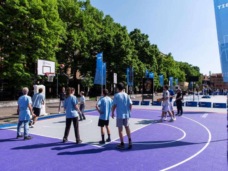 Campetto di basket temporaneo, MUBIT, Paladozza Bologna ©Stefano Laddomada per BW