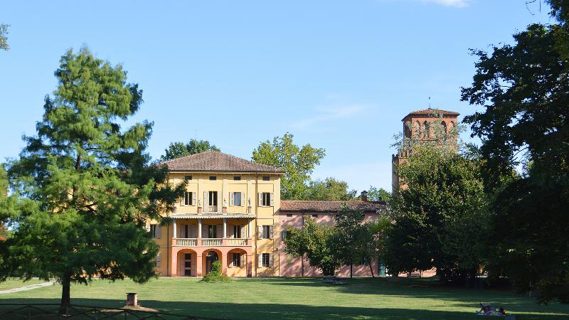 Il Filo che unisce: dalla dote contadina al deposito museale Villa smeraldi