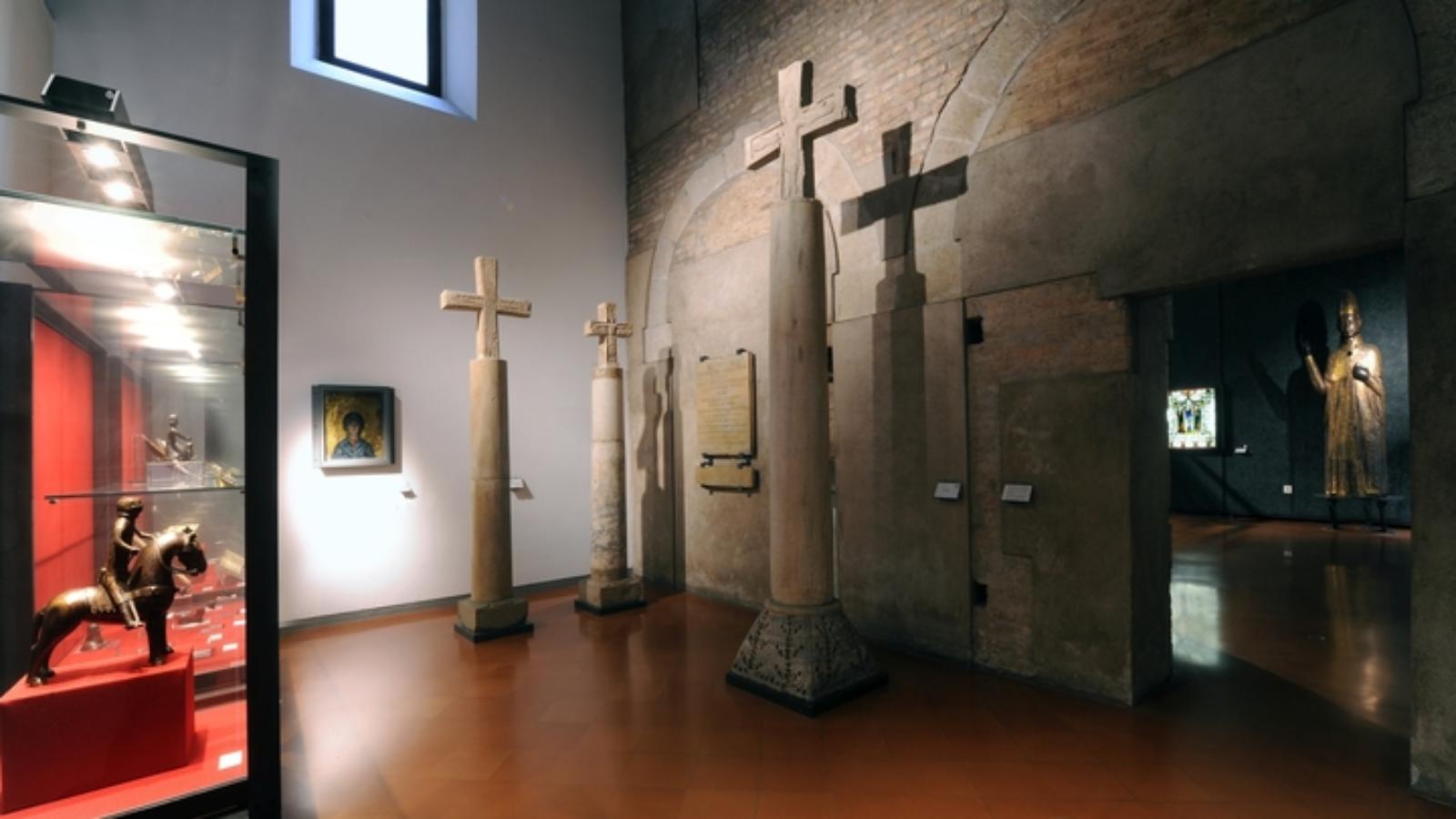 Interno del museo civico medievale, Bologna