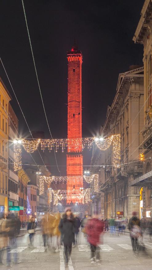 Natale, Torri, Bologna, 2019 ©Pietrobondi
