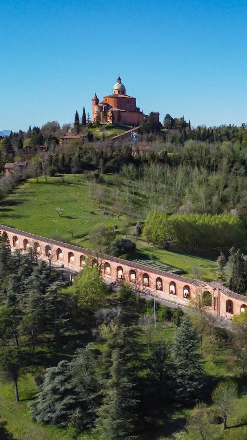 Der längste UNESCO-Portikus der Welt in der Wallfahrtskirche St. Lukas