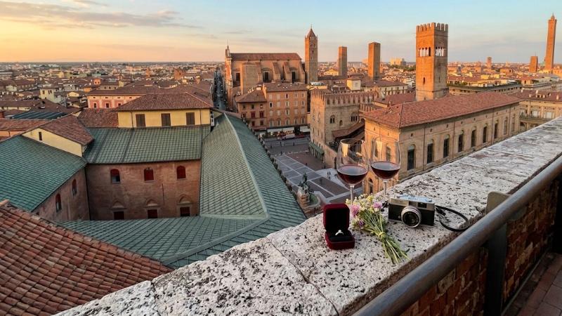 Marriage Proposal, Clock Tower, Bologna. AI Generated.