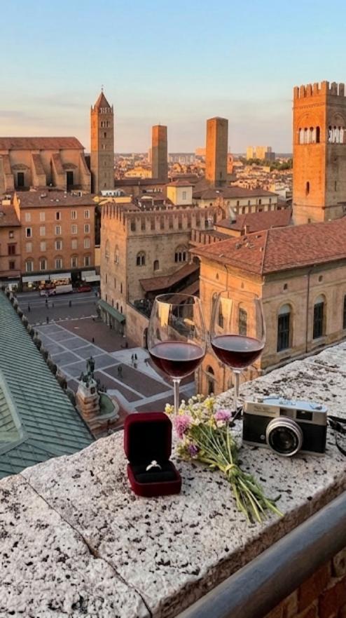 Marriage Proposal, Clock Tower, Bologna. AI Generated.
