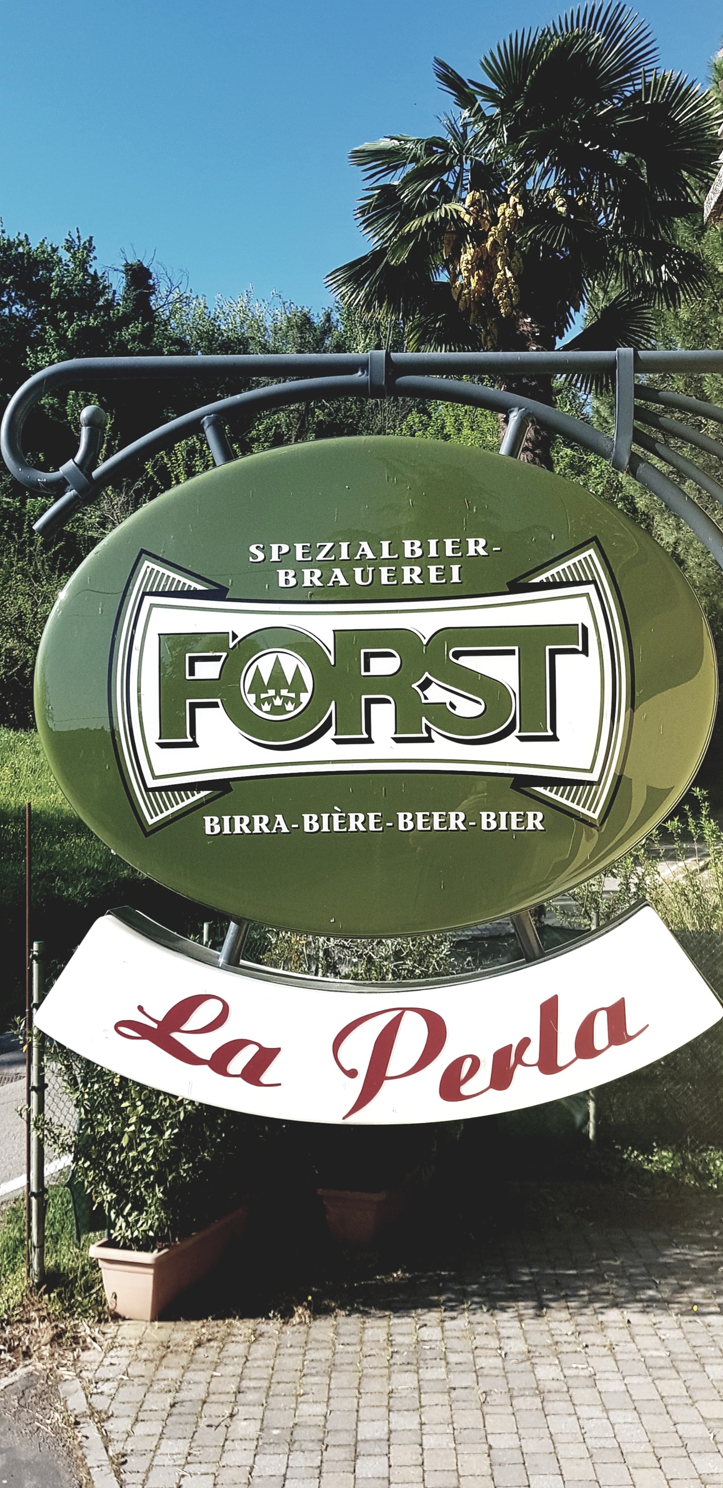 La Perla - Bologna Welcome, image size:1428x2936